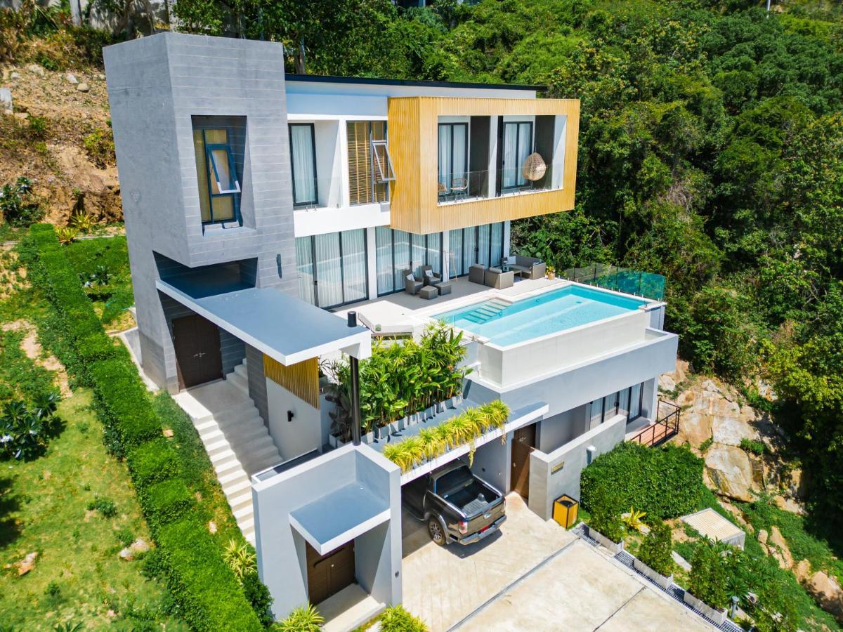 Costa Luxury Sea View 4bdr Villa *